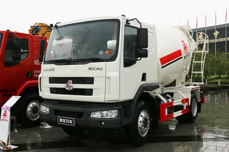 XE TRỘN BÊ TÔNG CHENGLONG 10 KHỐI