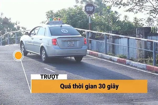 dừng xe ngang dốc, thi sa h&igrave;nh b2