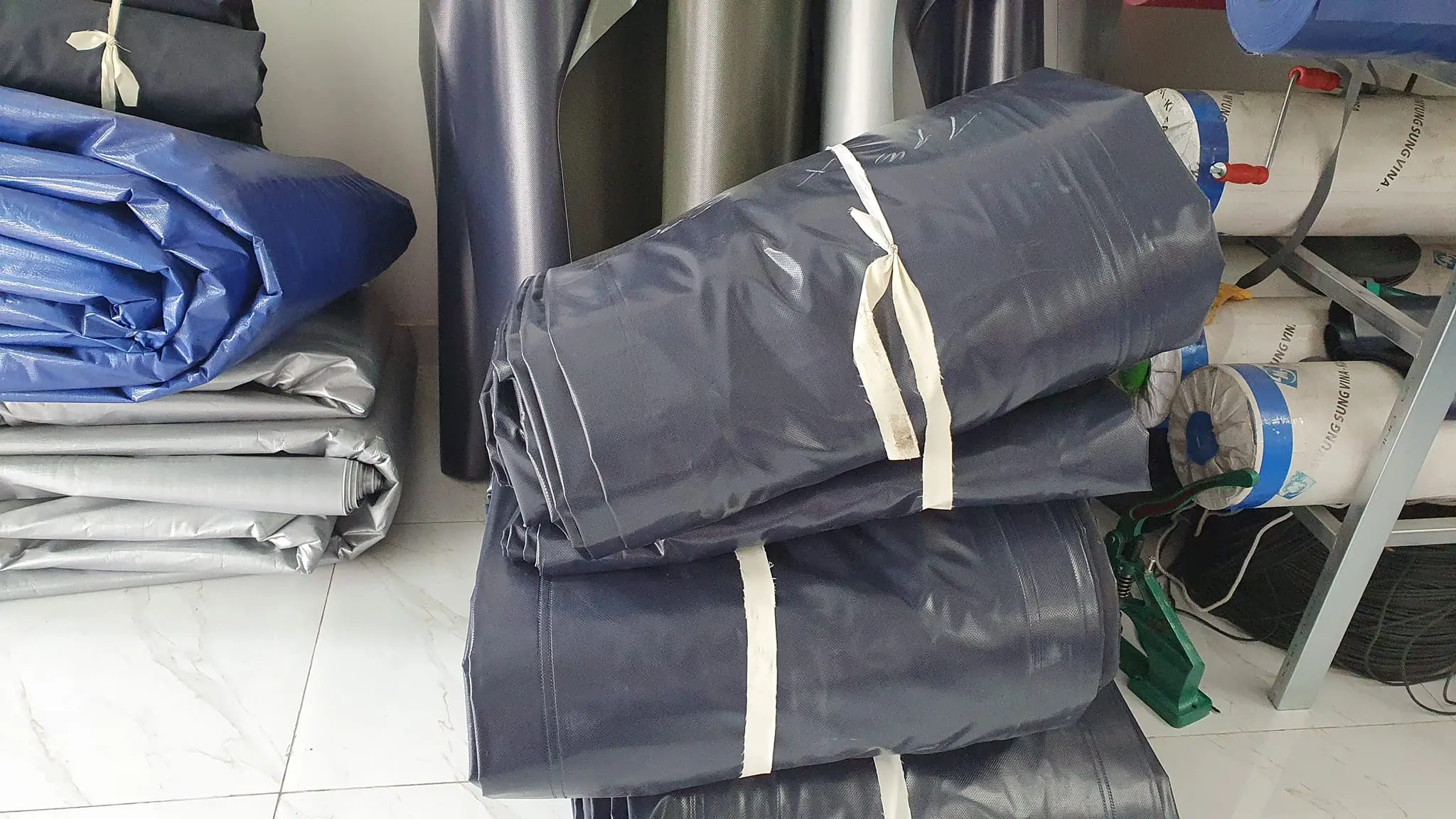 bạt th&ugrave;ng xe tải